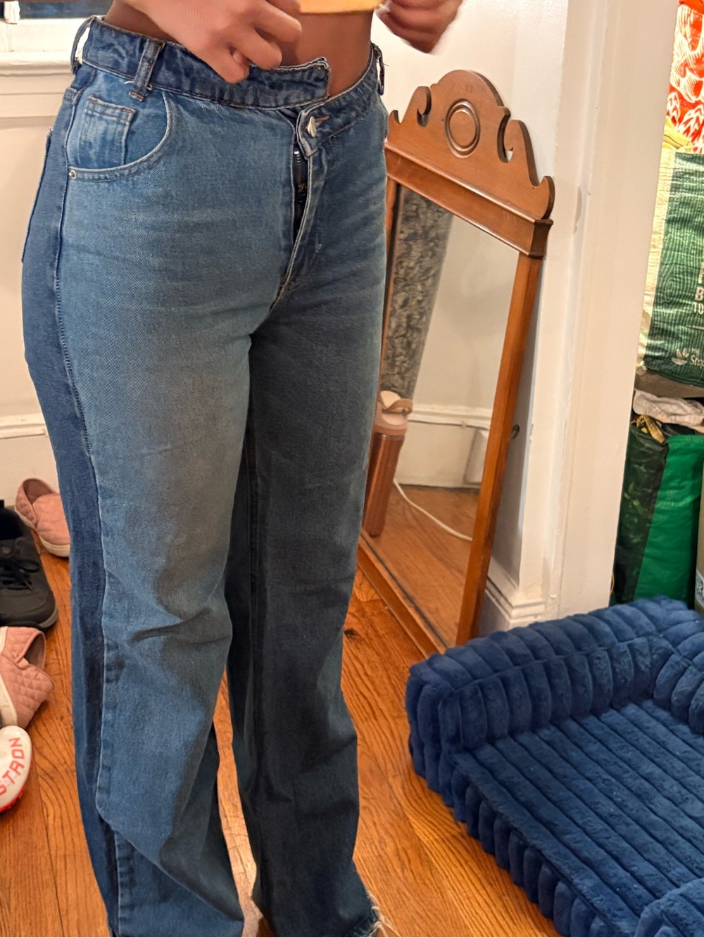 High-Rise Straight Leg Women's Jeans in Medium Blue